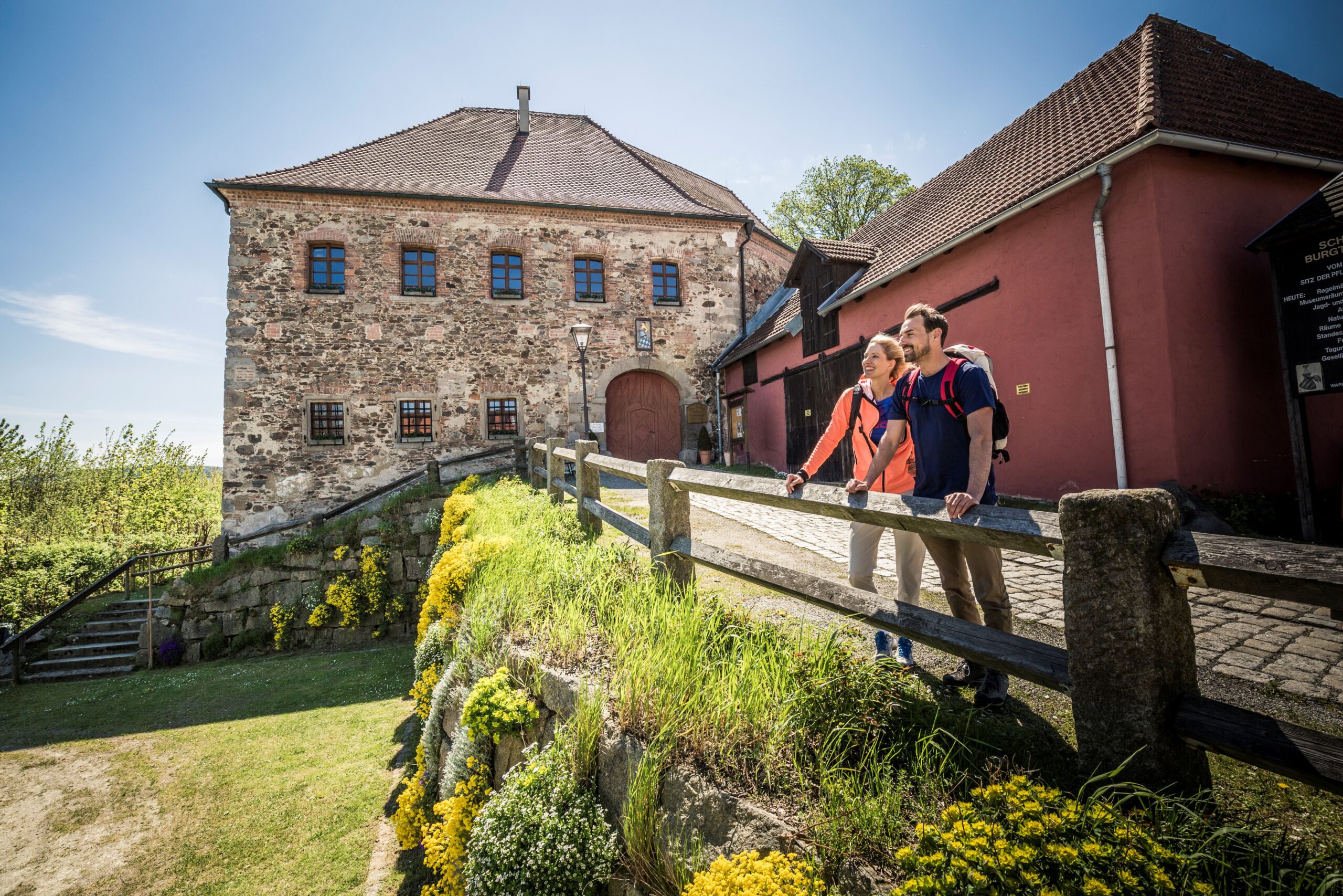 Ansicht Schloss Burgtreswitz beim Aufgang zur Burg